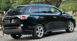Mitsubishi Outlander 2013 Black