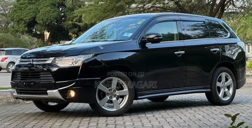 Mitsubishi Outlander 2013 Black