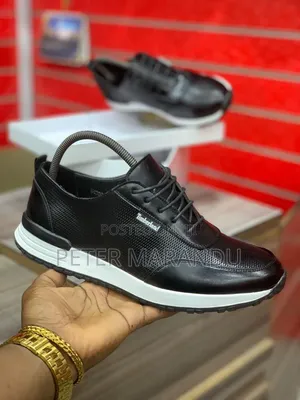 Timberland Leather Sneakers – Smart Casual Look!