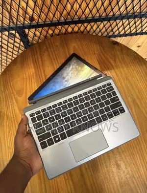New Laptop Dell Latitude 7210 2-in-1 16GB Intel Core i5 SSD 250GB