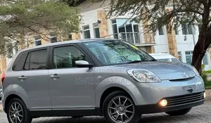 Mazda Verisa 2009 Silver