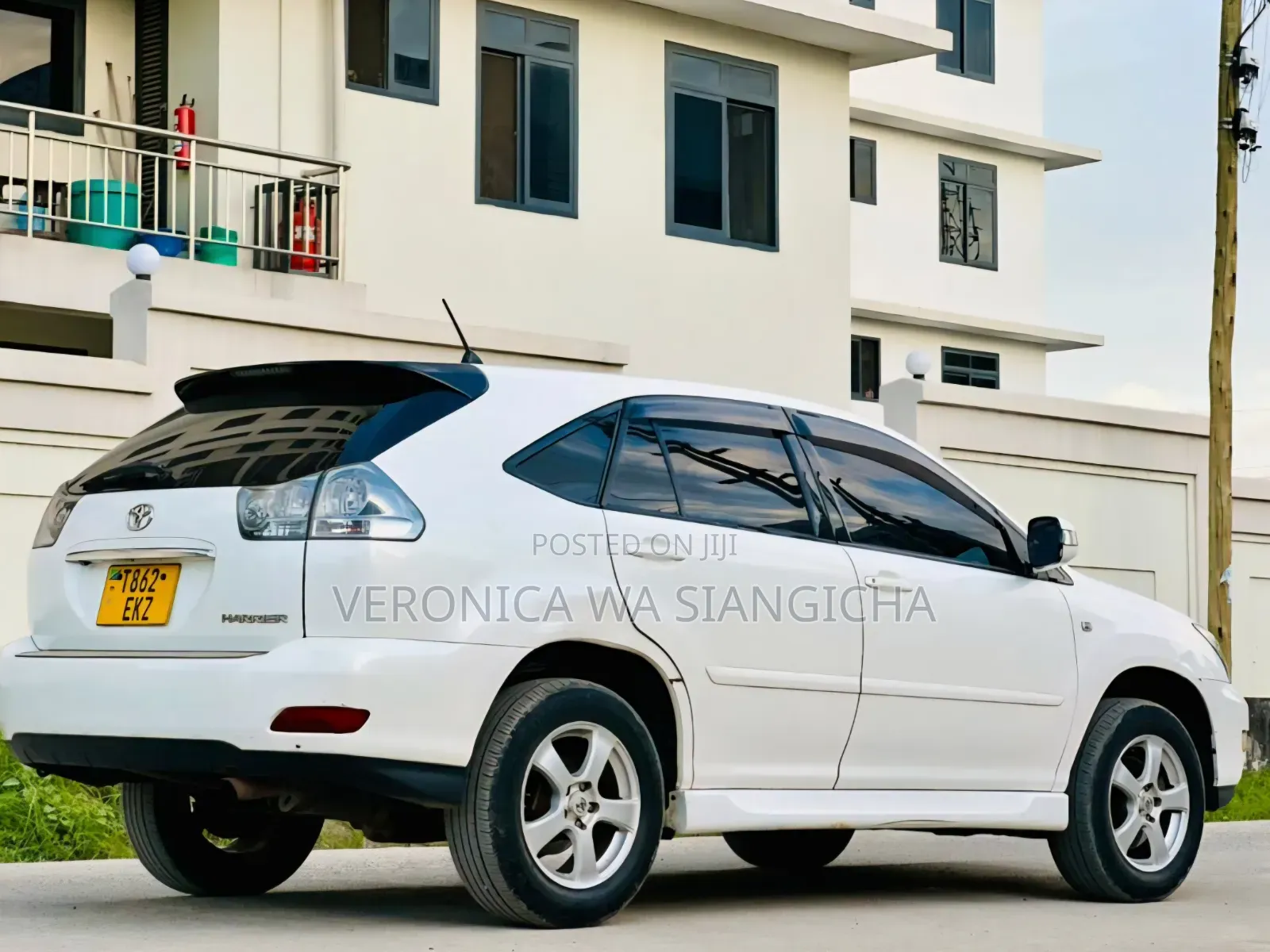 Toyota Harrier 2006 White