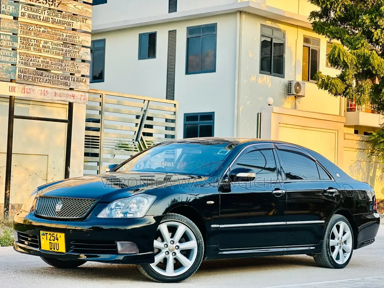 Toyota Crown 2006 Black