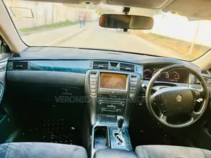 Toyota Crown 2006 Black