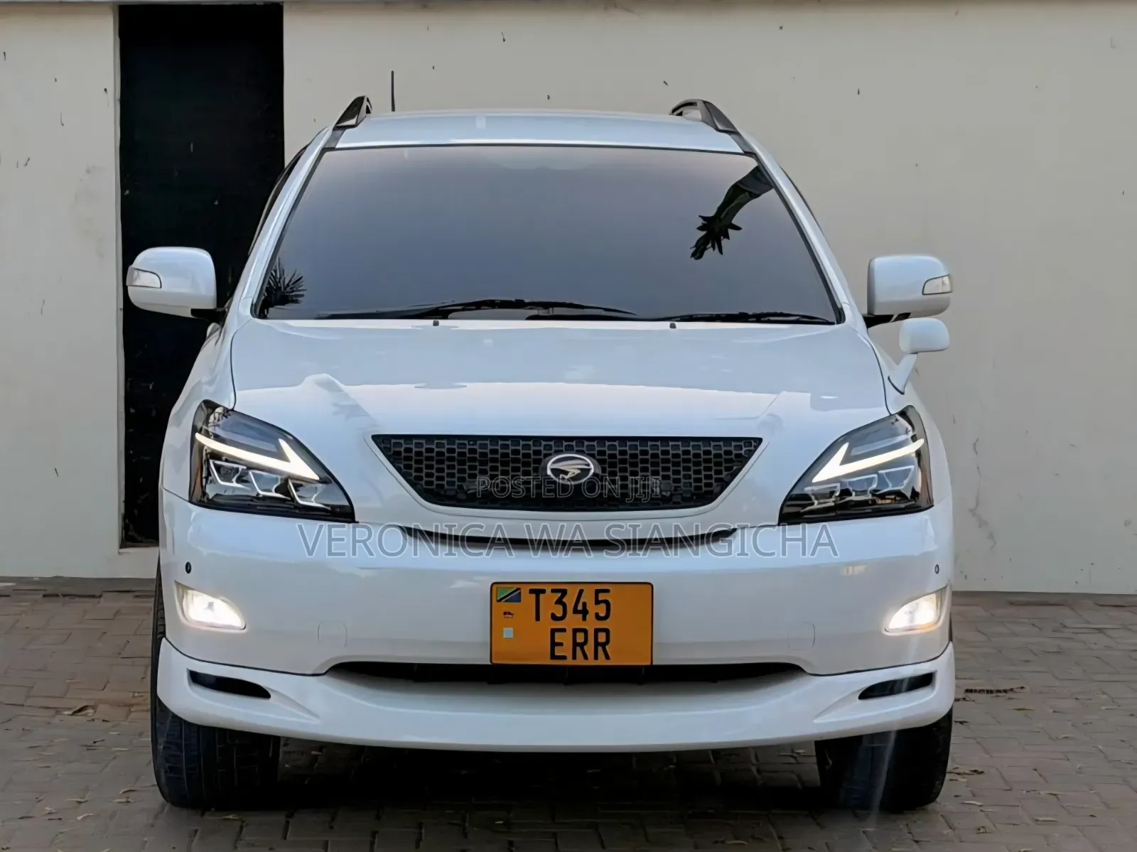 Toyota Harrier 2005 White