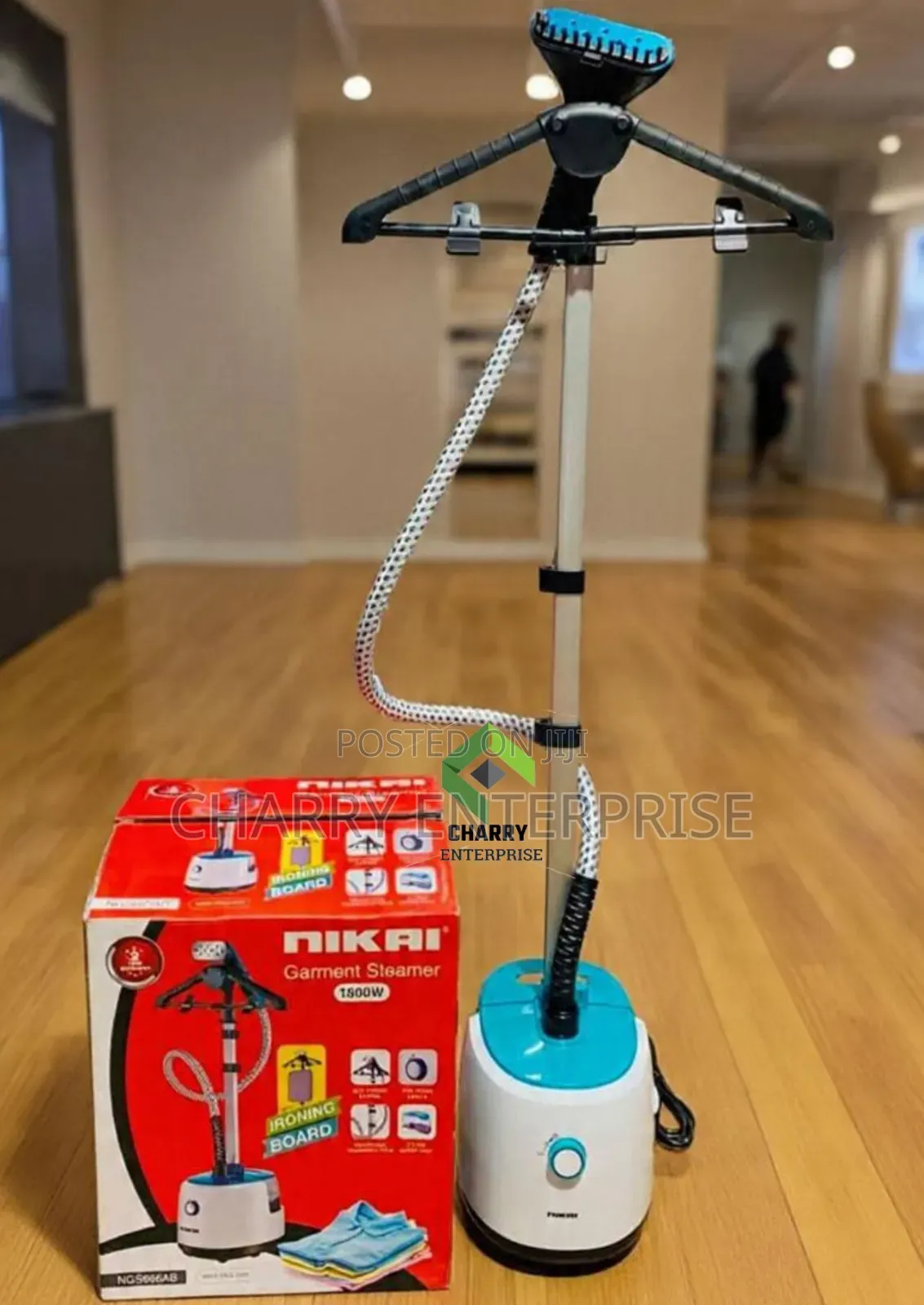 NIKAI GARMENT STEAMER 2L With Ironing Board 1800W
Adjustable Height