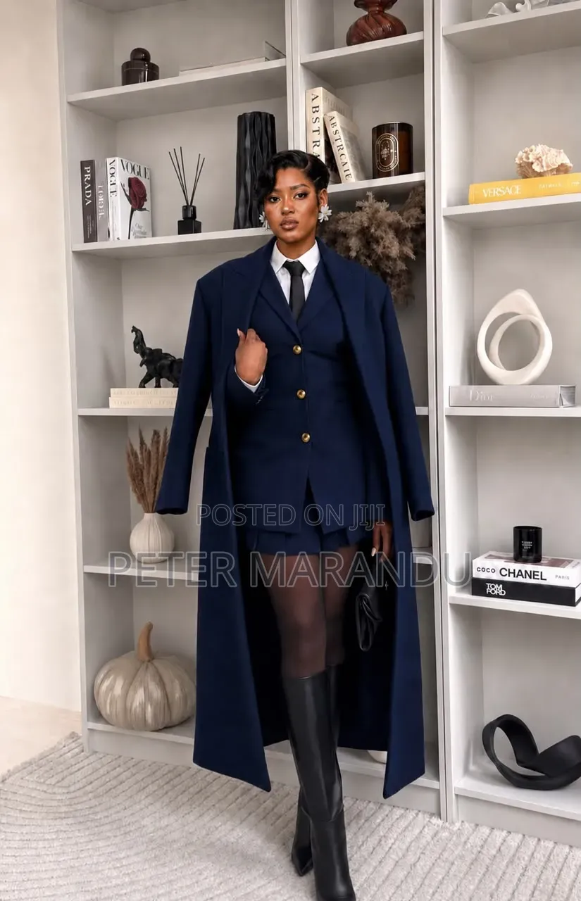 Suti Kali Ya Kike 3-Piece (Sketi Ya Rinda, Koti & Overcoat Refu)