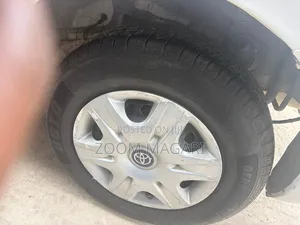 Toyota Sienta 2004 White