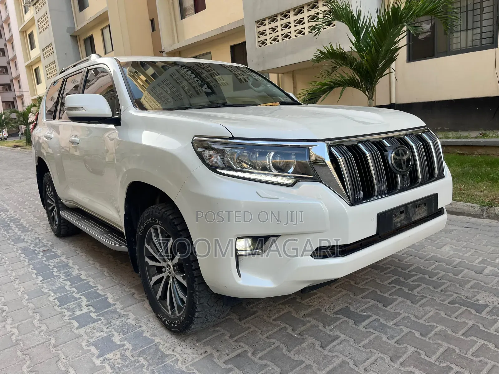 New Toyota Land Cruiser Prado 2023 Pearl
