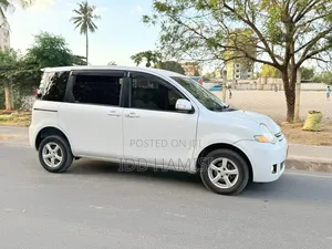 Toyota Sienta 2008 White