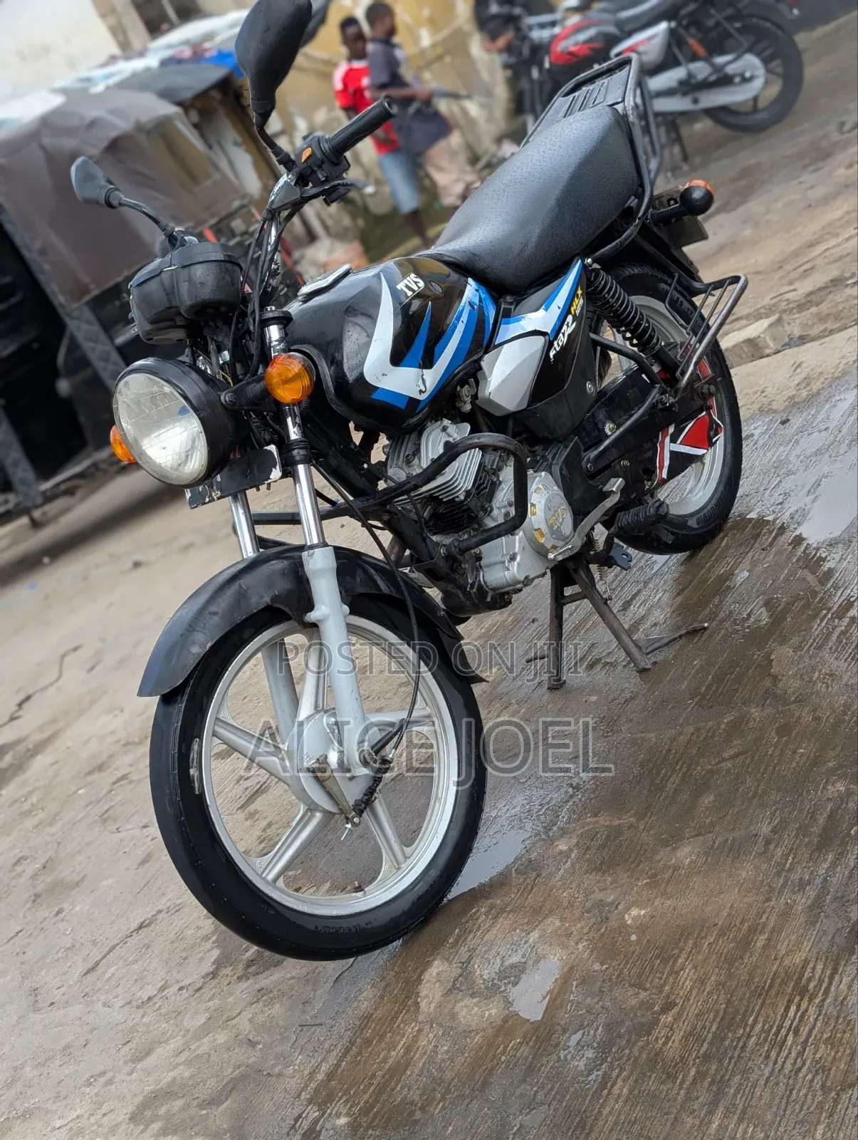 TVS HLX 125 2024 Blue
