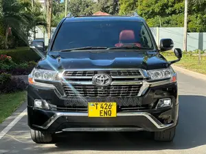 Toyota Land Cruiser 4.5 V8 TD 2018 Black