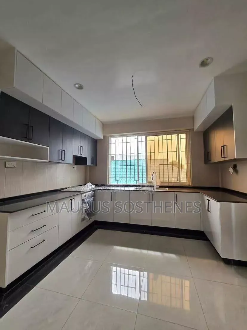 3bdrm Villa in Msasani for rent