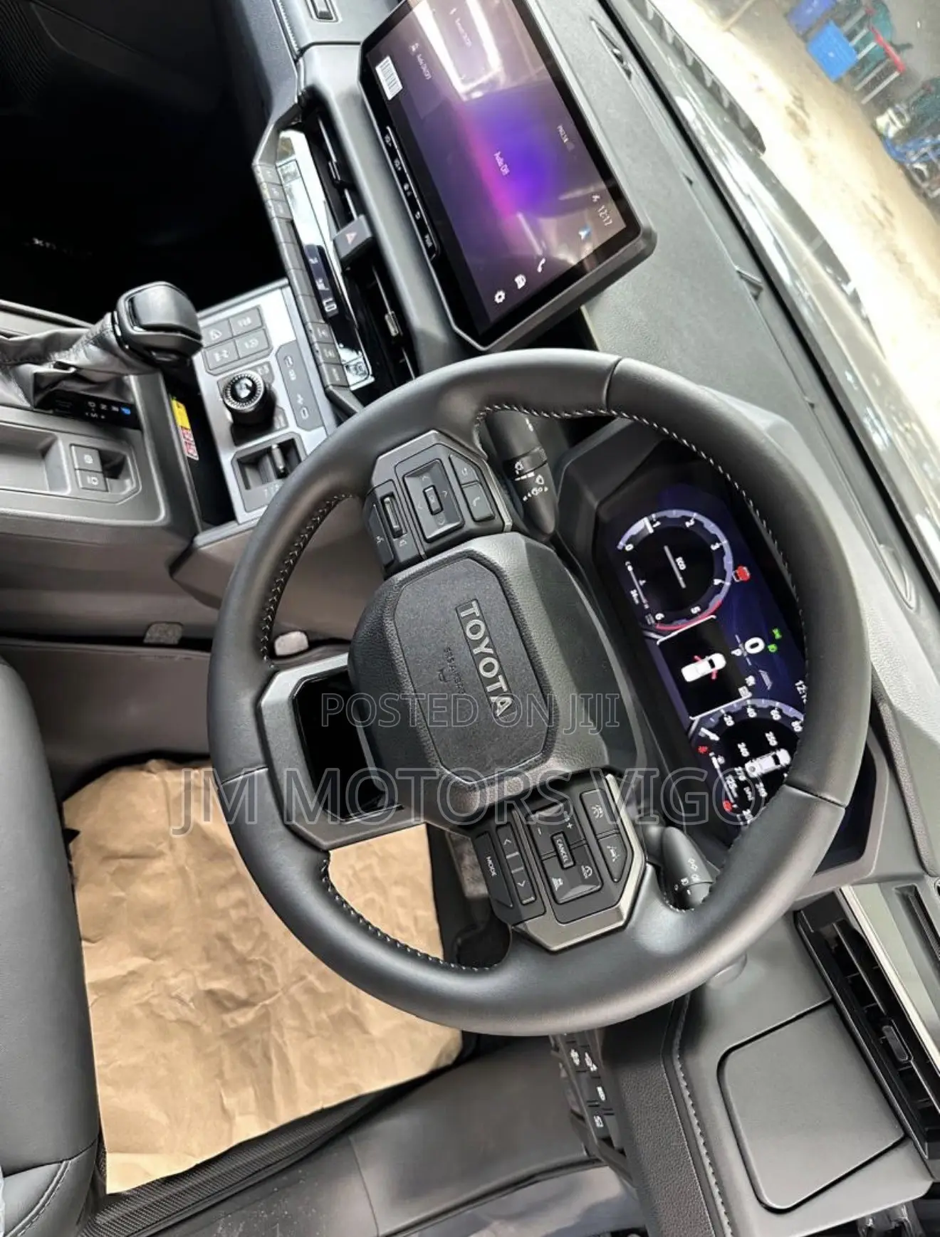New Toyota Hilux 2026 Gray