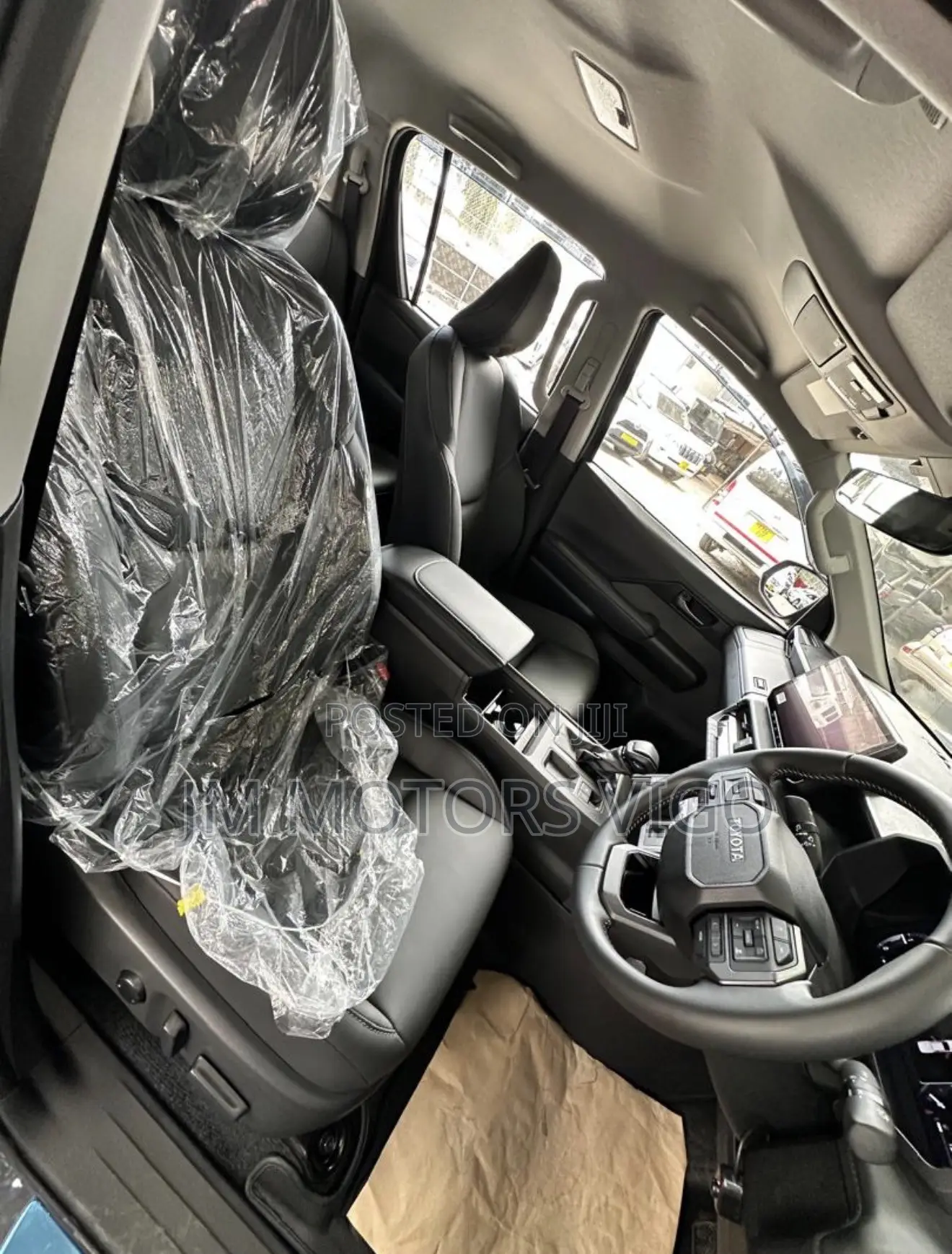 New Toyota Hilux 2026 Gray