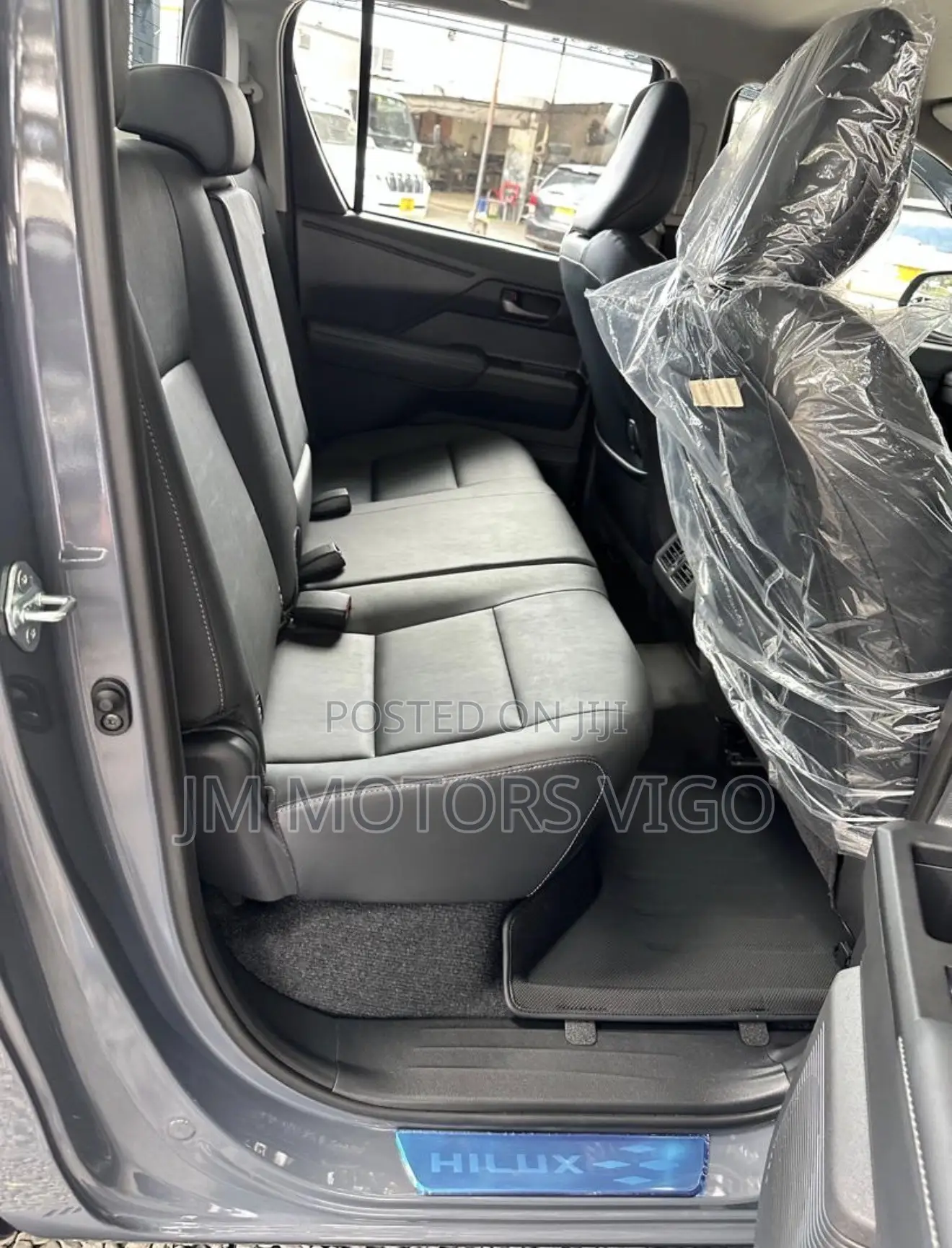 New Toyota Hilux 2026 Gray