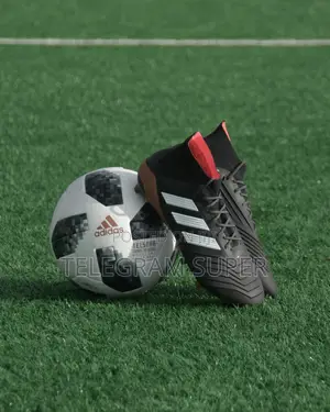 Viatu Vya Mpira / Football Boots - Size Zote