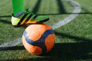 Viatu Vya Mpira / Football Boots - Size Zote