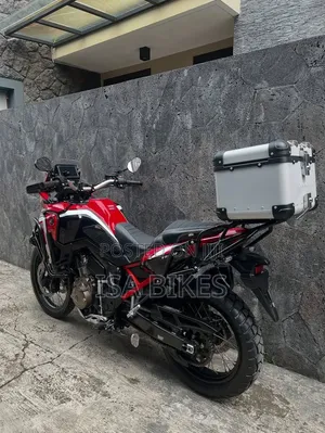 Honda 2022 Red