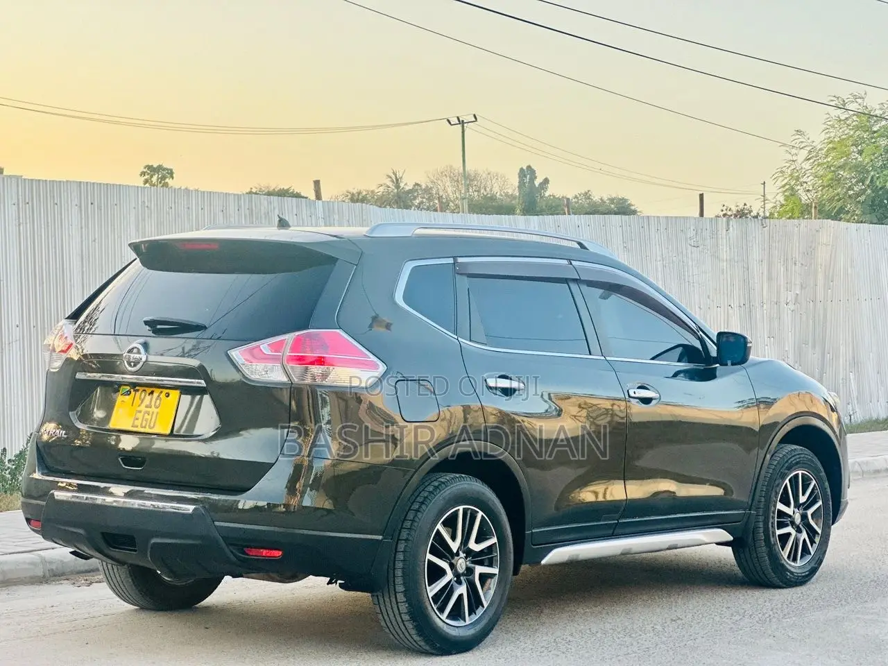 Nissan X-Trail 2.0 Petrol FWD 2013 Gray