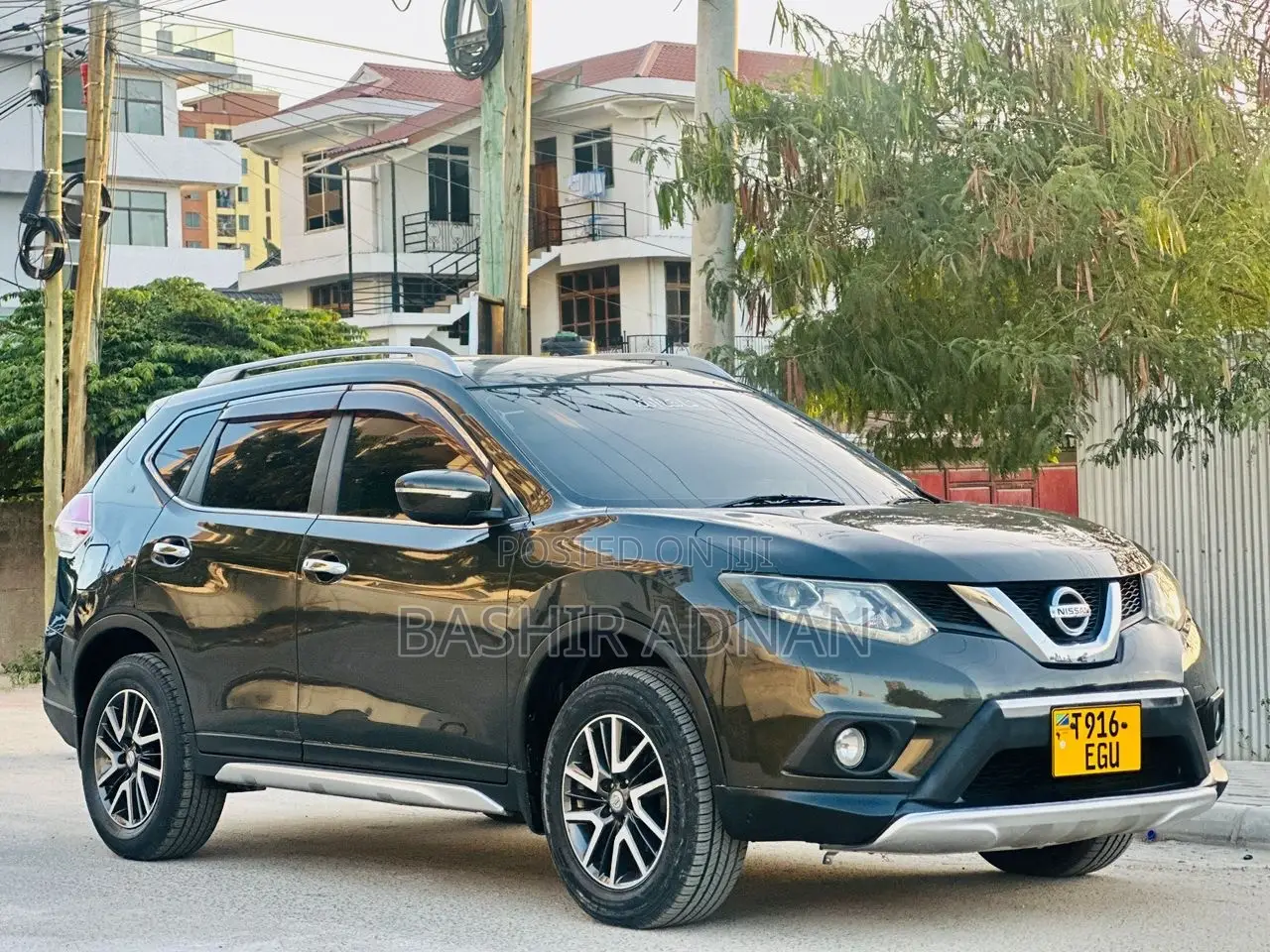 Nissan X-Trail 2.0 Petrol FWD 2013 Gray