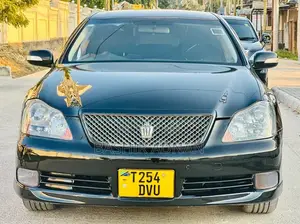 Toyota Crown 2006 Matt Black