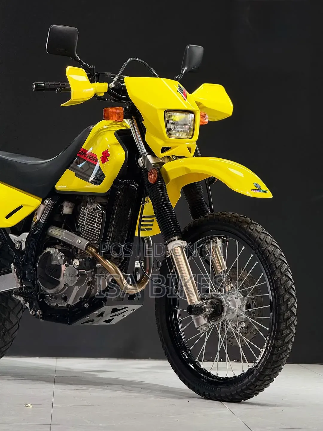 Suzuki 2022 Yellow