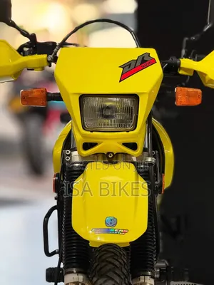 Suzuki 2022 Yellow