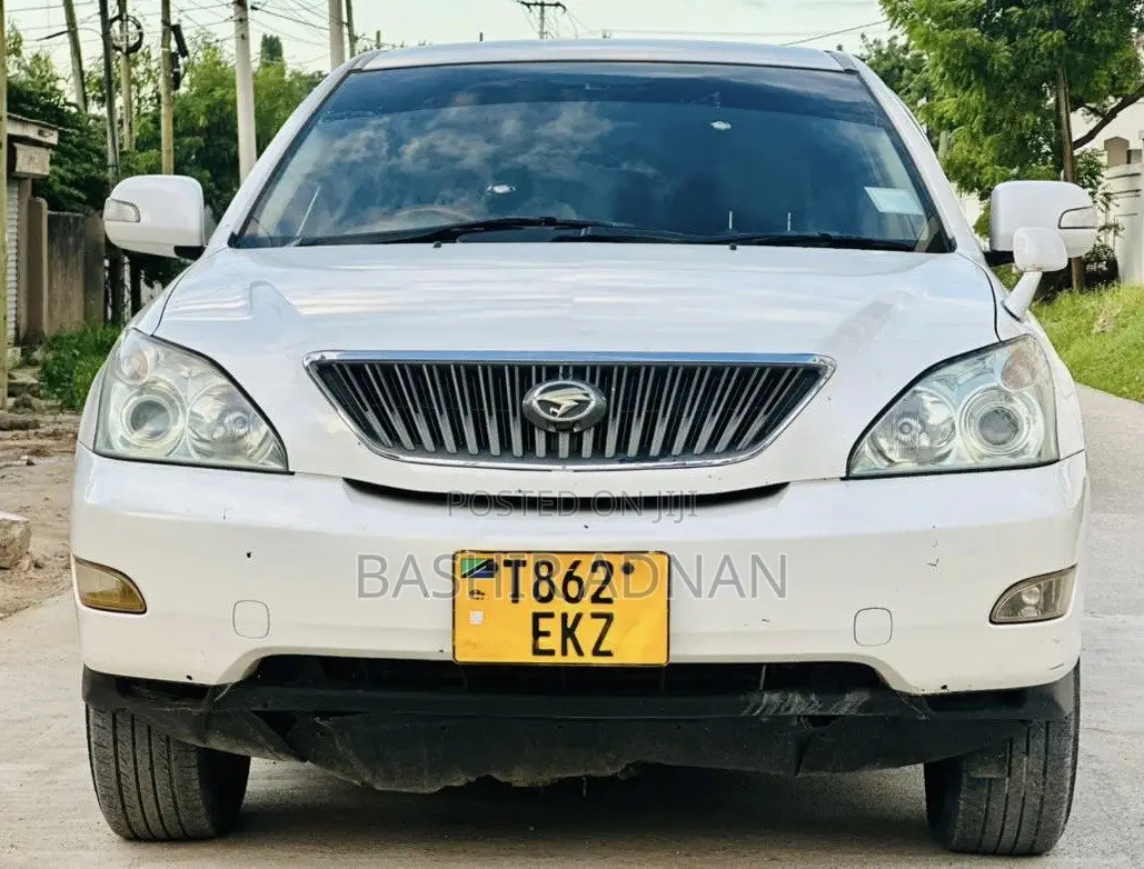 Toyota Harrier 2006 White