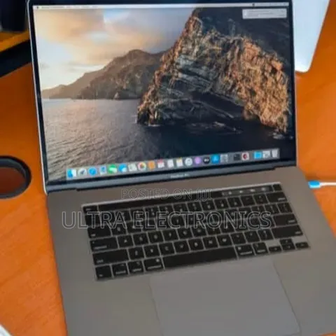 Laptop Apple MacBook Pro 2019 32GB Intel Core i7 SSD 512GB