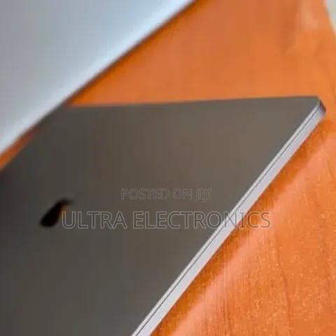 Laptop Apple MacBook Pro 2019 32GB Intel Core i7 SSD 512GB