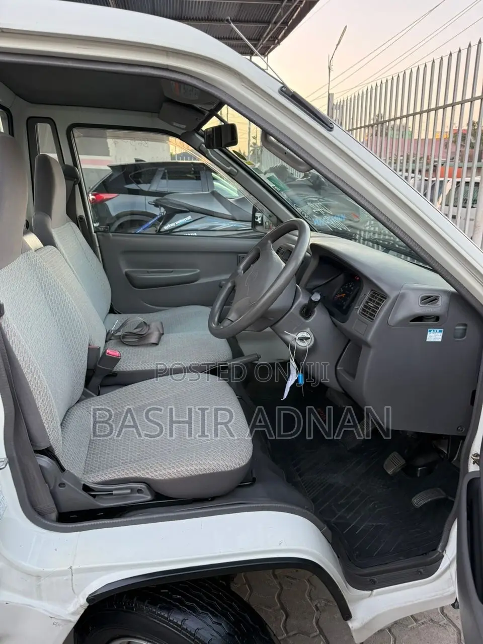 Toyota Townace Truck Chasis(mpya) Injection With 15,732km(original).