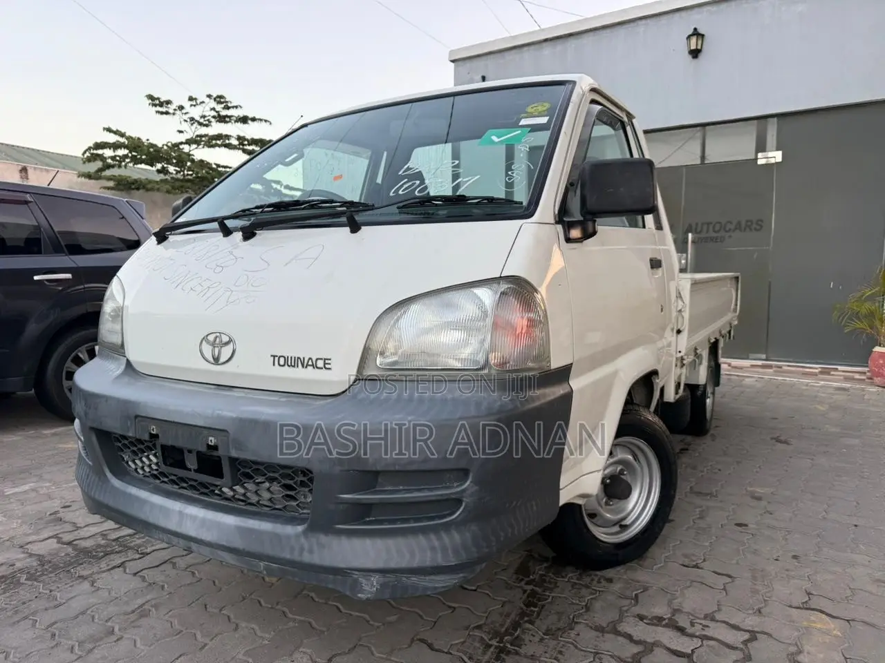 Toyota Townace Truck Chasis(mpya) Injection With 15,732km(original).