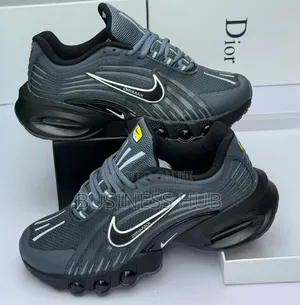🔥🔥 Brand Tow Sneakers Shoes 👆👆