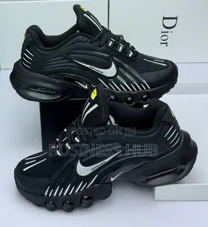 🔥🔥 Brand Tow Sneakers Shoes 👆👆
