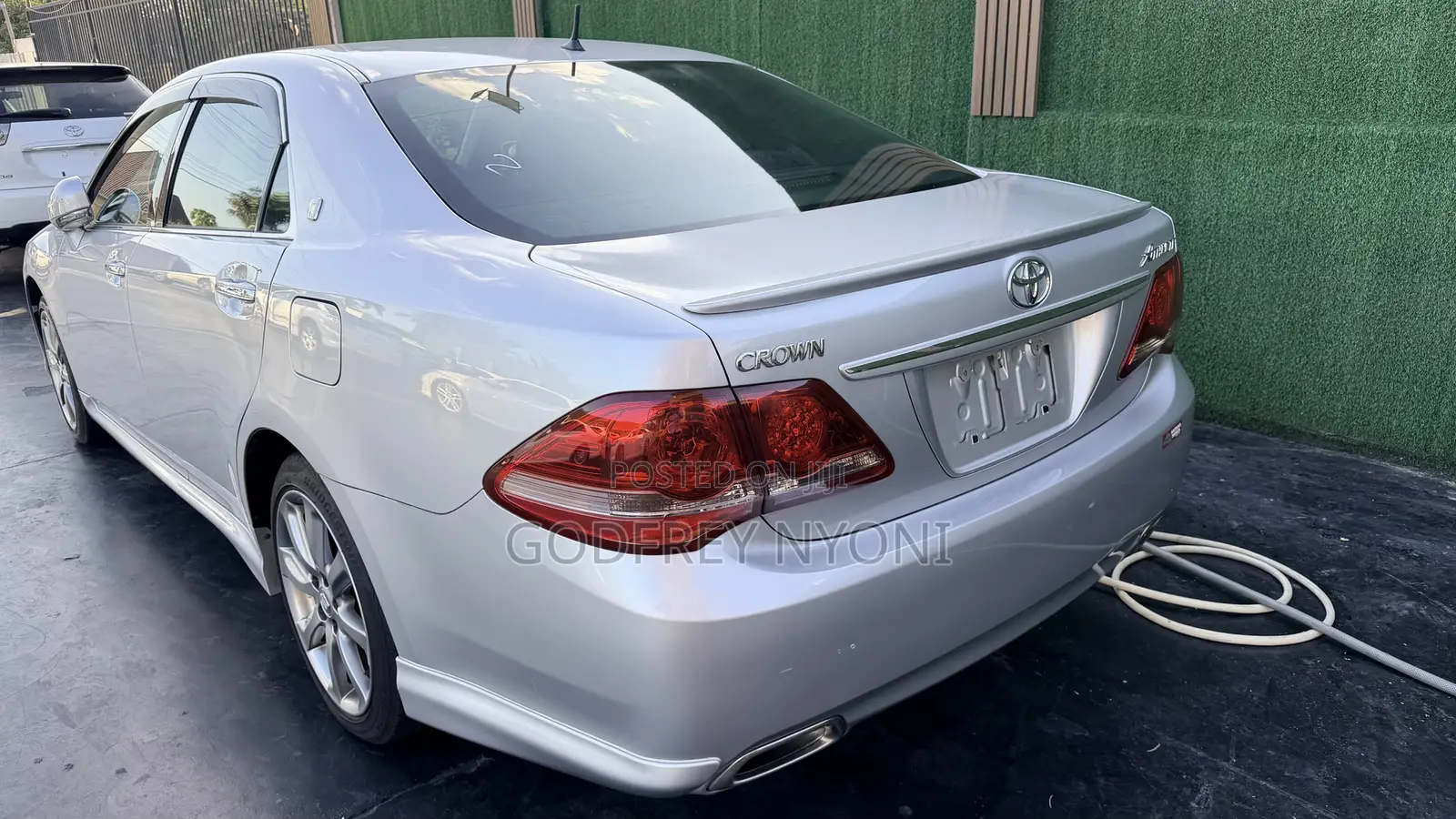 Toyota Crown 2009 Silver