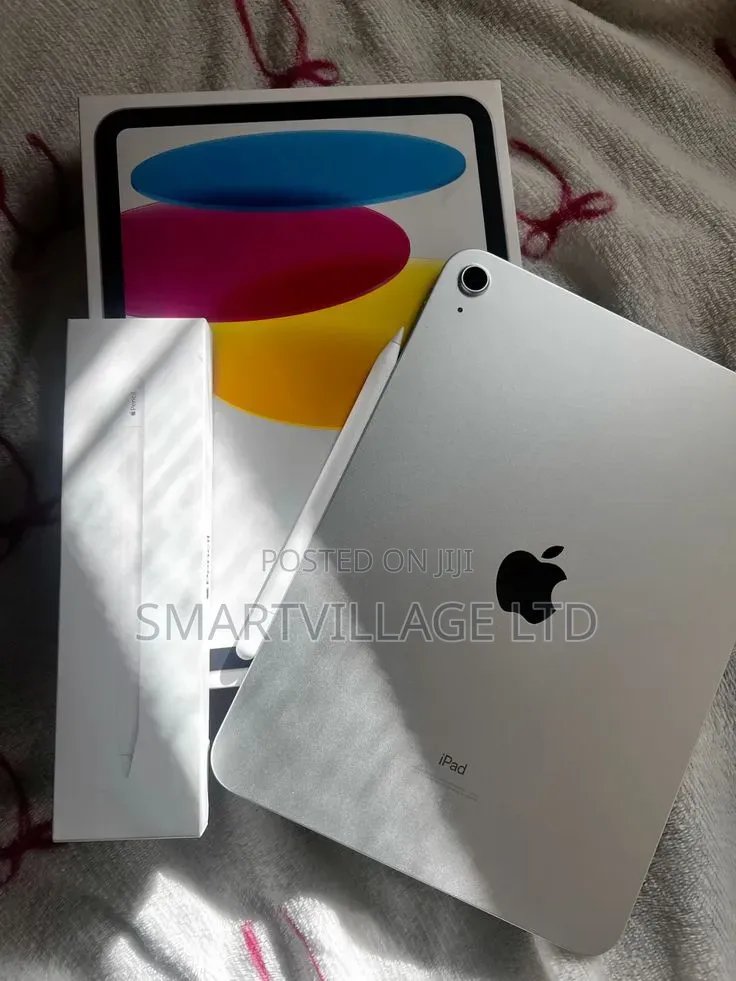 New Apple iPad (2025) 256 GB Silver