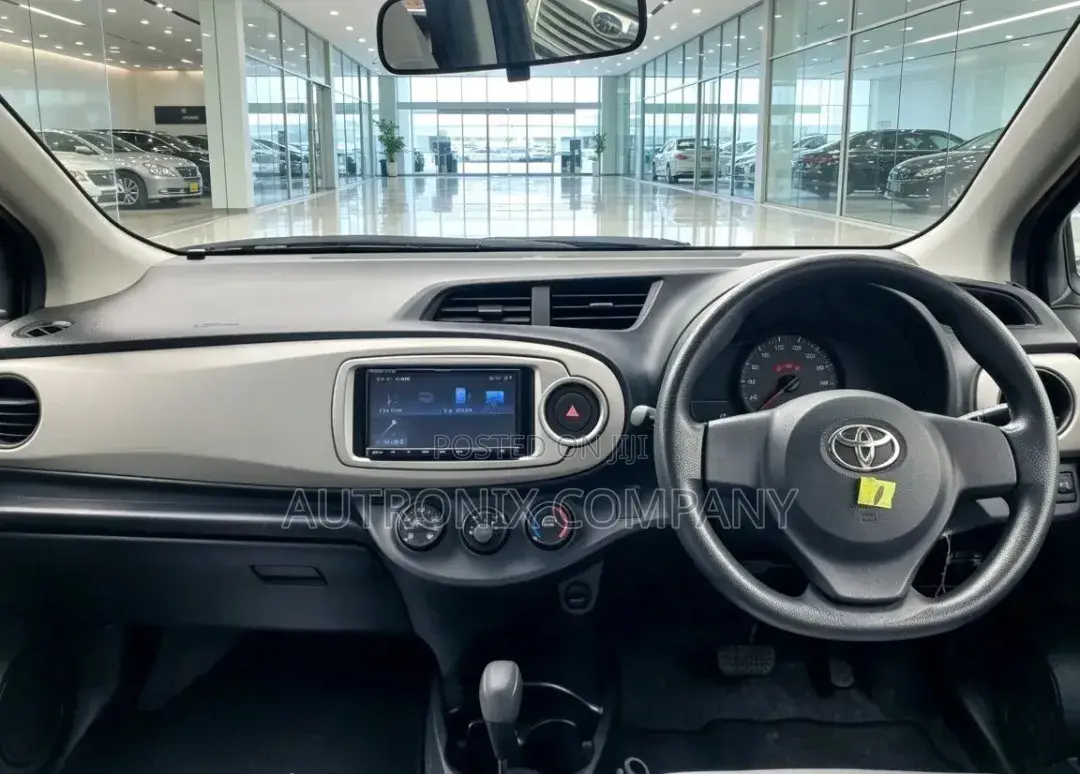 Toyota Vitz 2011 Gray