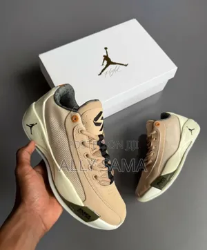 New Jordan Sneakers Very Quality