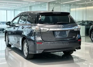 Toyota Wish 2011 Gray
