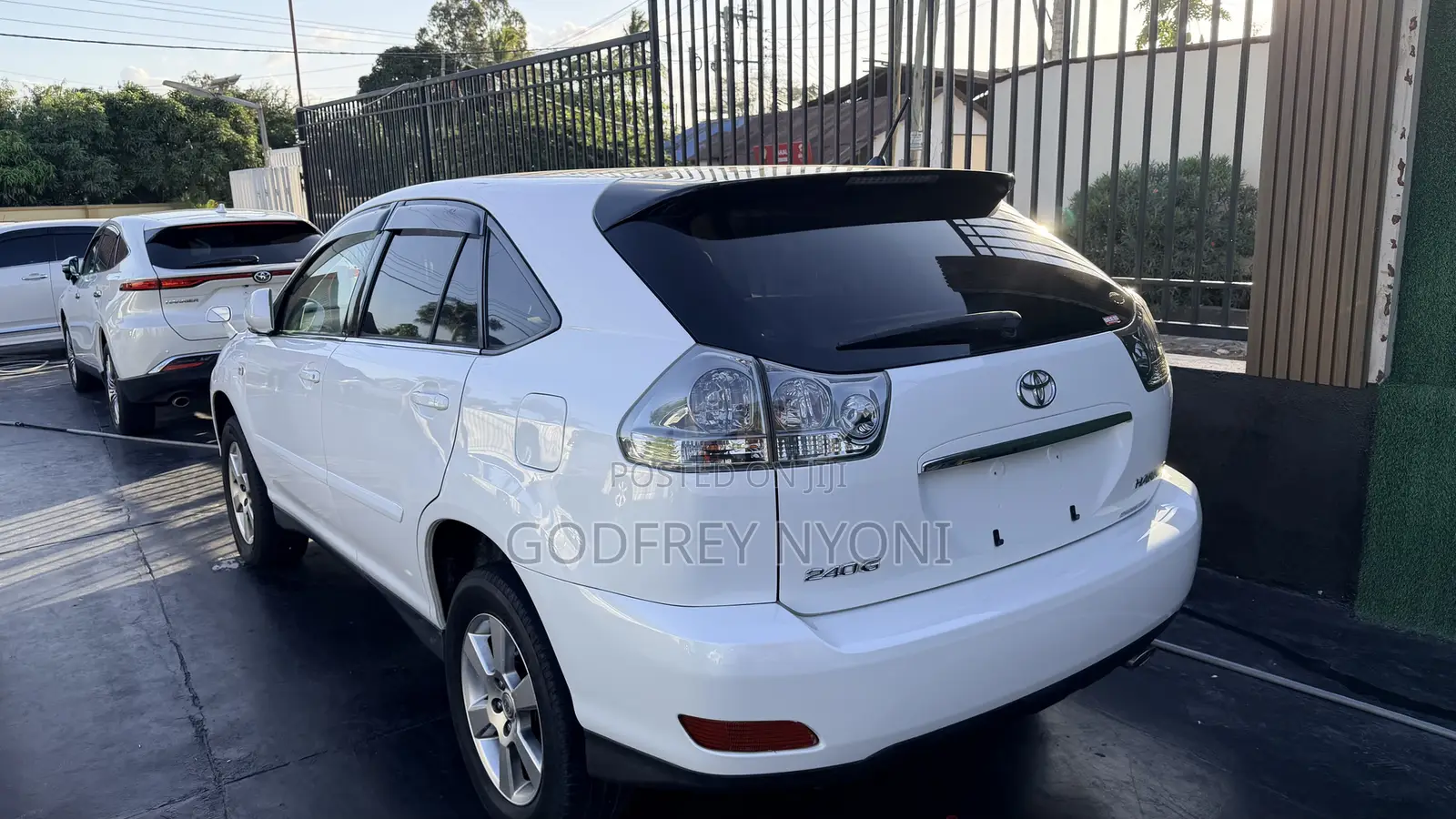 Toyota Harrier 2.4 2006 White