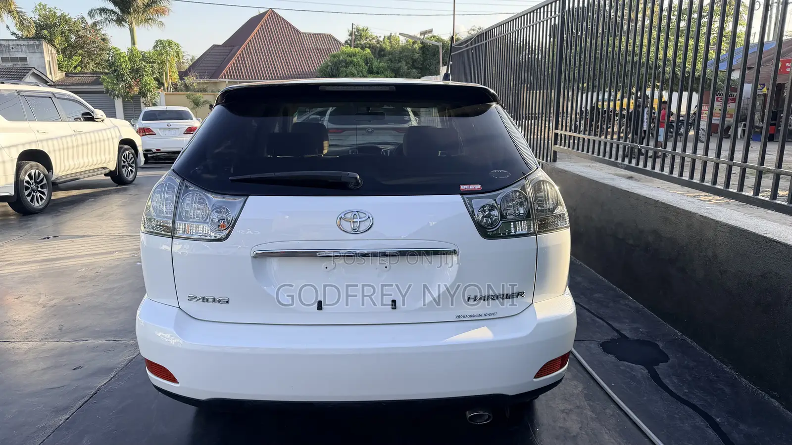 Toyota Harrier 2.4 2006 White