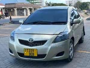 Toyota Belta 2006 Green