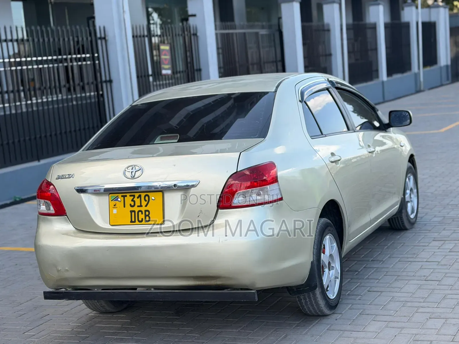 Toyota Belta 2006 Green