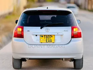 Toyota Corolla RunX 2002 Silver