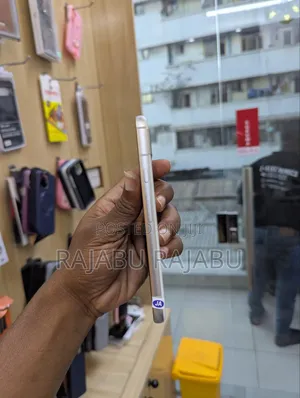 Google Pixel 8a 128 GB White