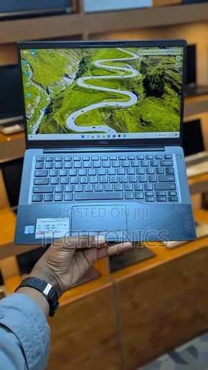 Laptop Dell Latitude 7400 8GB Intel Core i7 SSD 256GB
