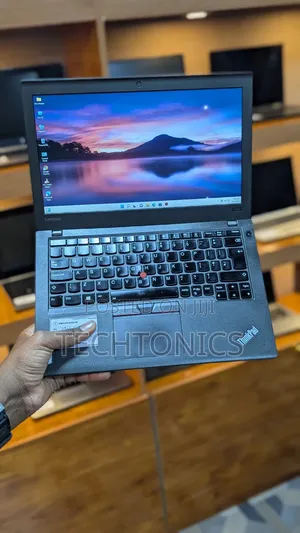 Laptop Lenovo ThinkPad X270 8GB Intel Core i5 SSD 256GB