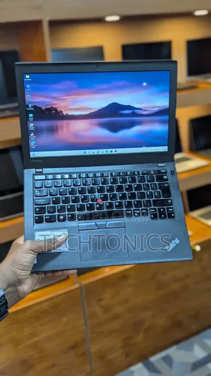 Laptop Lenovo ThinkPad X270 8GB Intel Core i5 SSD 256GB