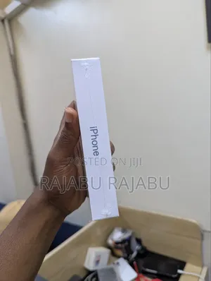 New Apple iPhone 13 128 GB Blue